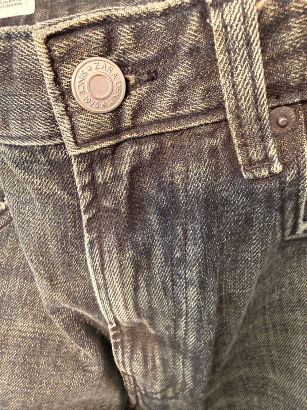 Zara Men’s Black Wash Straight Leg Jeans Size 32 Distressed Denim Classic Fit - Picture 3 of 5